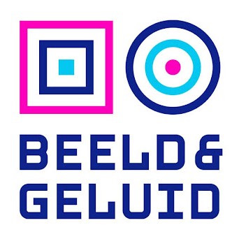 Het nieuwe Beeld & Geluid logo, met een roze vierkant kader, witrand, daarbinnen en blauw vierkant kader, witrand en daarbinnen een klein lichtblauw vierkantje. Daarnaast een donkerblauwe cirkel, witrand, daarbinnen een lichtblauw cirkel, witrand en daarbinnen een roze punt. Rechts daarvan lees je de tekst 'Beeld & Geluid'.