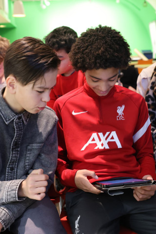 Leerlingen tijdens een workshop